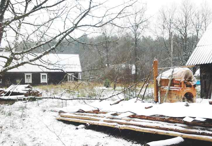 Es ist der erste Schnee - ausgefallen es ist der Monat den Dezember gekommen